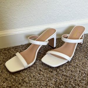 LEVELLE two strap heels